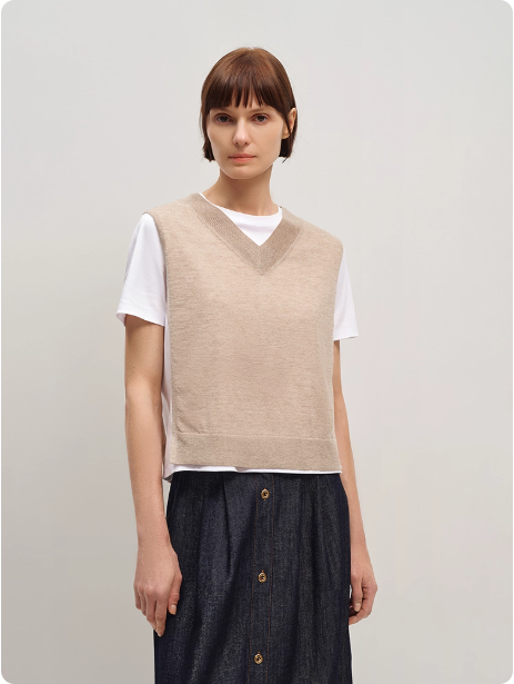 秋冬新款女装休闲时髦撞色叠穿假两件设计短袖针织衫